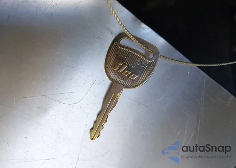 2002 Chevrolet Silverado 1500 z USA, uszkodzony, nr VIN 2GCEC19T721135385